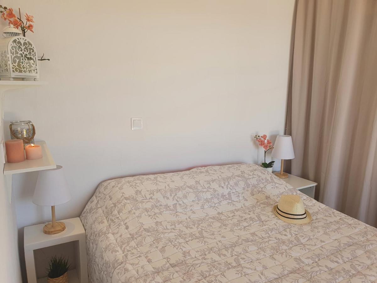 Fanni's Blue Apartment Agios Georgios  Екстериор снимка