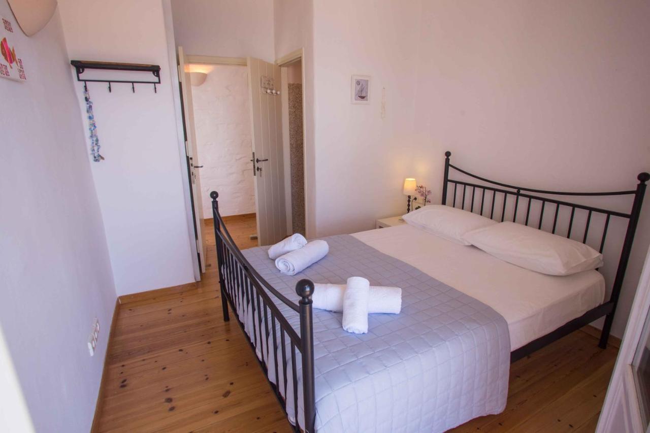 Fanni's Blue Apartment Agios Georgios  Екстериор снимка