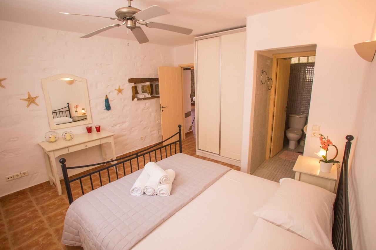 Fanni's Blue Apartment Agios Georgios  Екстериор снимка
